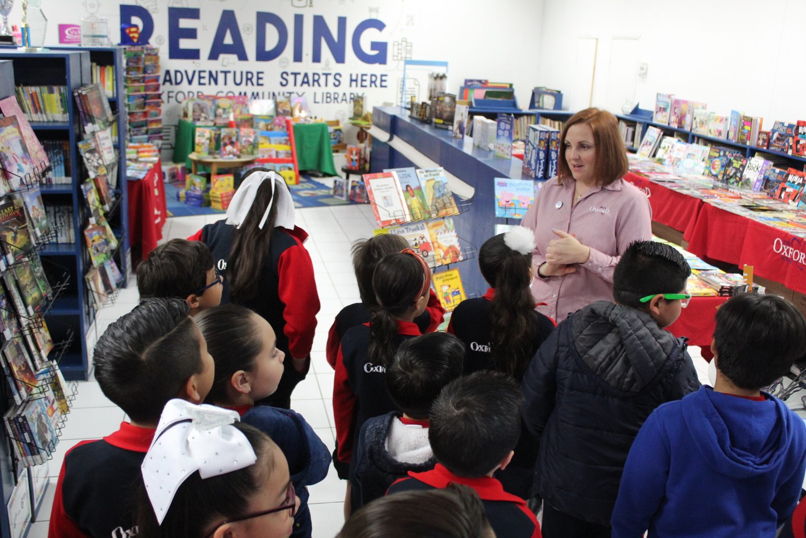 A class visiting the Oxford Community Library