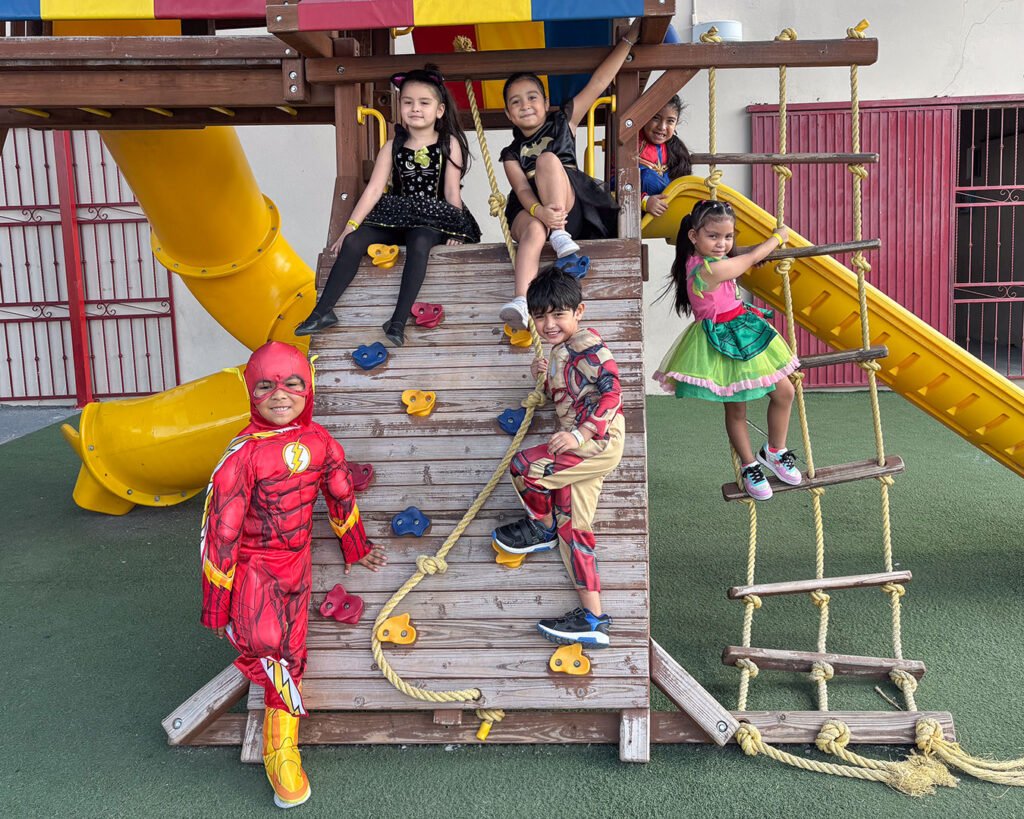 Young Vista Hermosa pupils on the climbing frame