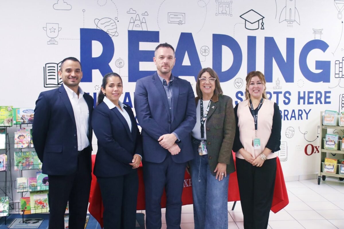 Guests at the Las Quintas community library